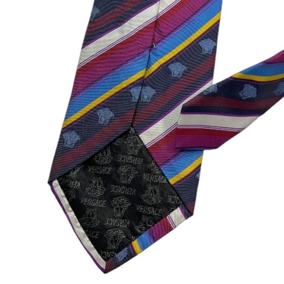 VERSACE Blue/Red Striped Monogrammed Medusa Silk LUXURY Tie ITALY - Picture 4 of 4
